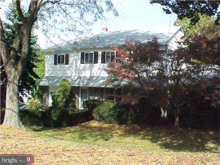 328 Golf Hills Road Havertown, PA 19083 - Photo 1 of 6