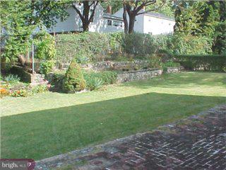 328 Golf Hills Road Havertown, PA 19083 - Photo 2 of 6