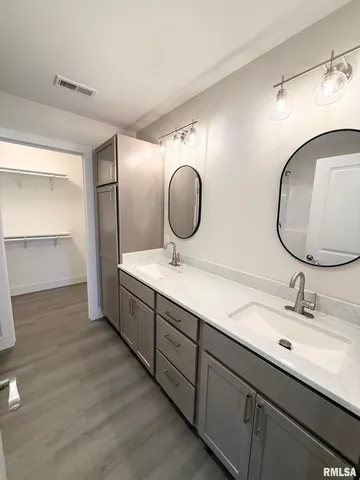 $249,500 | 1605 Cherry Street, Quincy, IL 62301