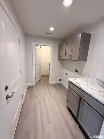 $249,500 | 1605 Cherry Street, Quincy, IL 62301