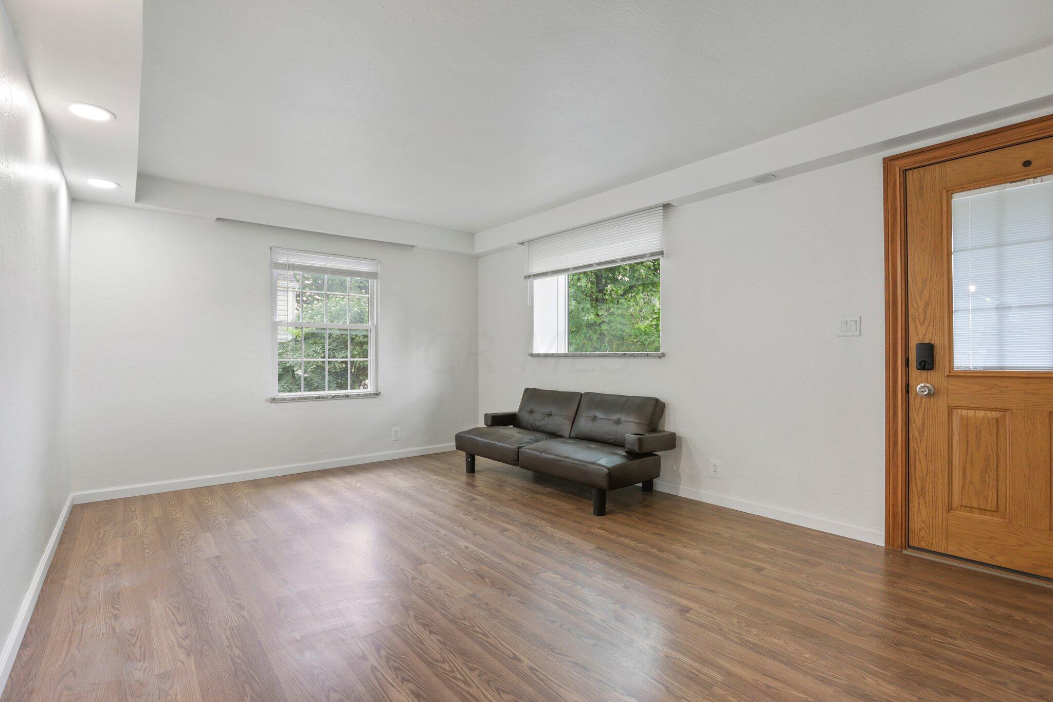 1778 Kenny Road Columbus, OH 43212 - Photo 8 of 53 3-web-or-mls-0D3A0259