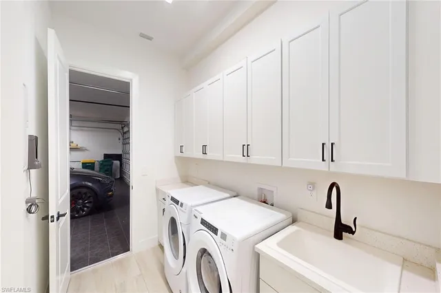 $1,199,000 | 3697 Sapphire Cove Circle, Naples, FL 34114