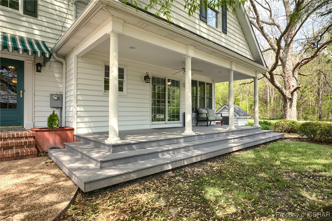8246 Robins Neck Road Gloucester, VA 23061 - Photo 4 of 50