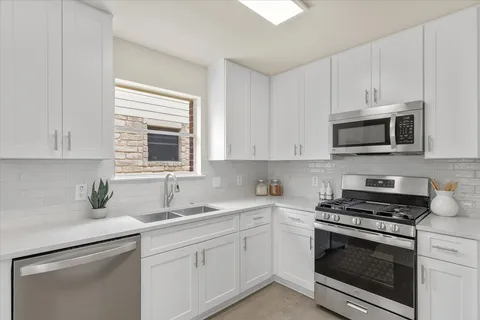 $385,000 | 11313 Pardoners Tale Lane, Austin, TX 78748