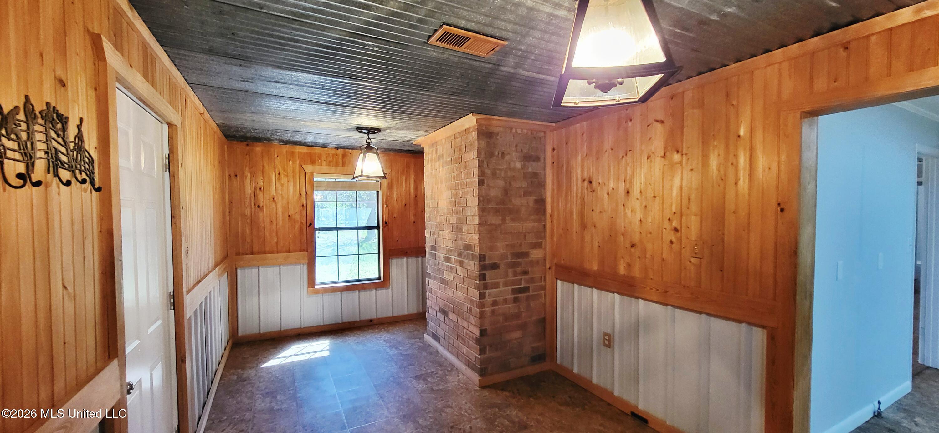 138 Cliff Mitchell Road Picayune, MS 39466 - Photo 13 of 16 20260317_112247