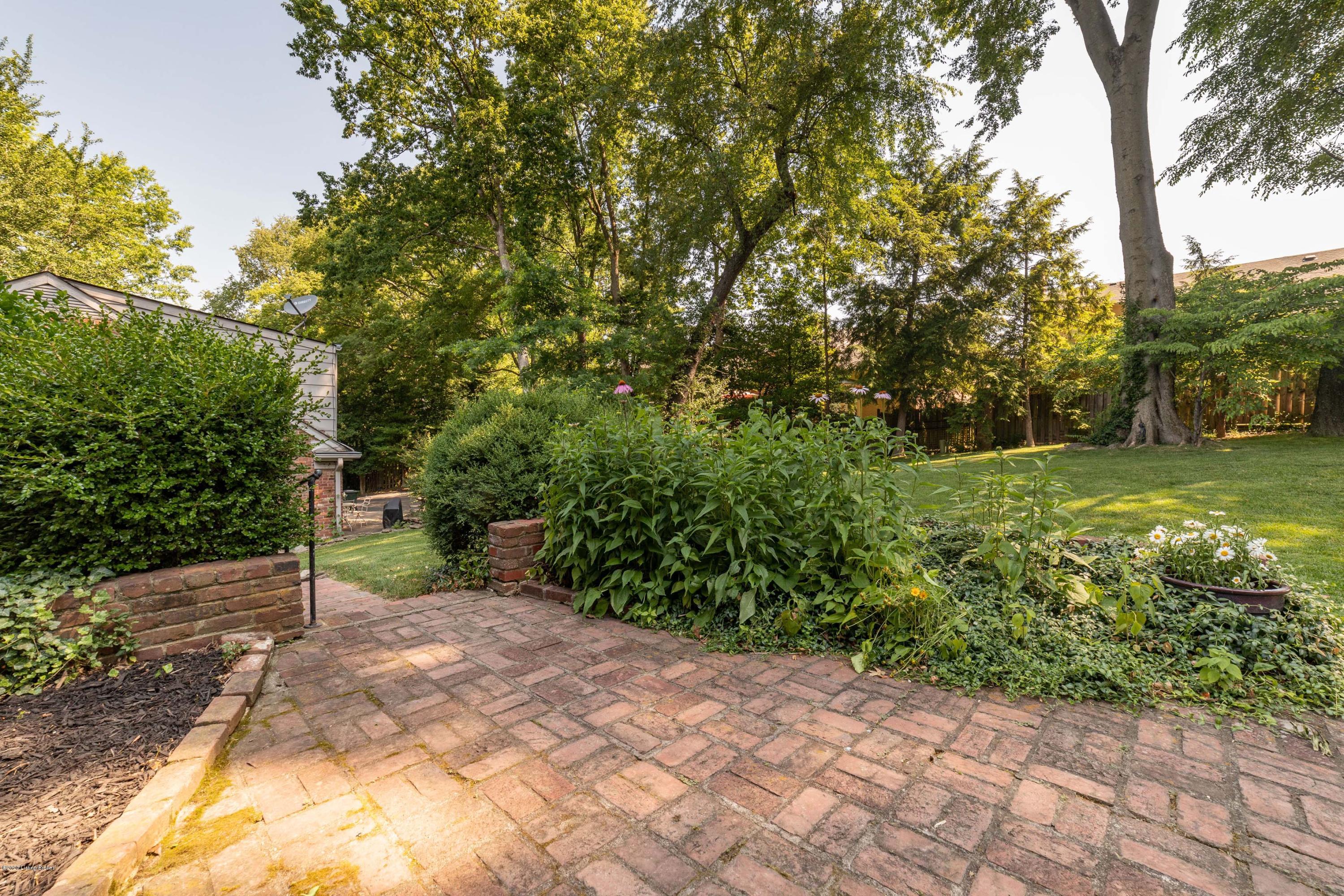 2411 Branning Road Louisville, KY 40222 - Photo 58 of 74 Branning067