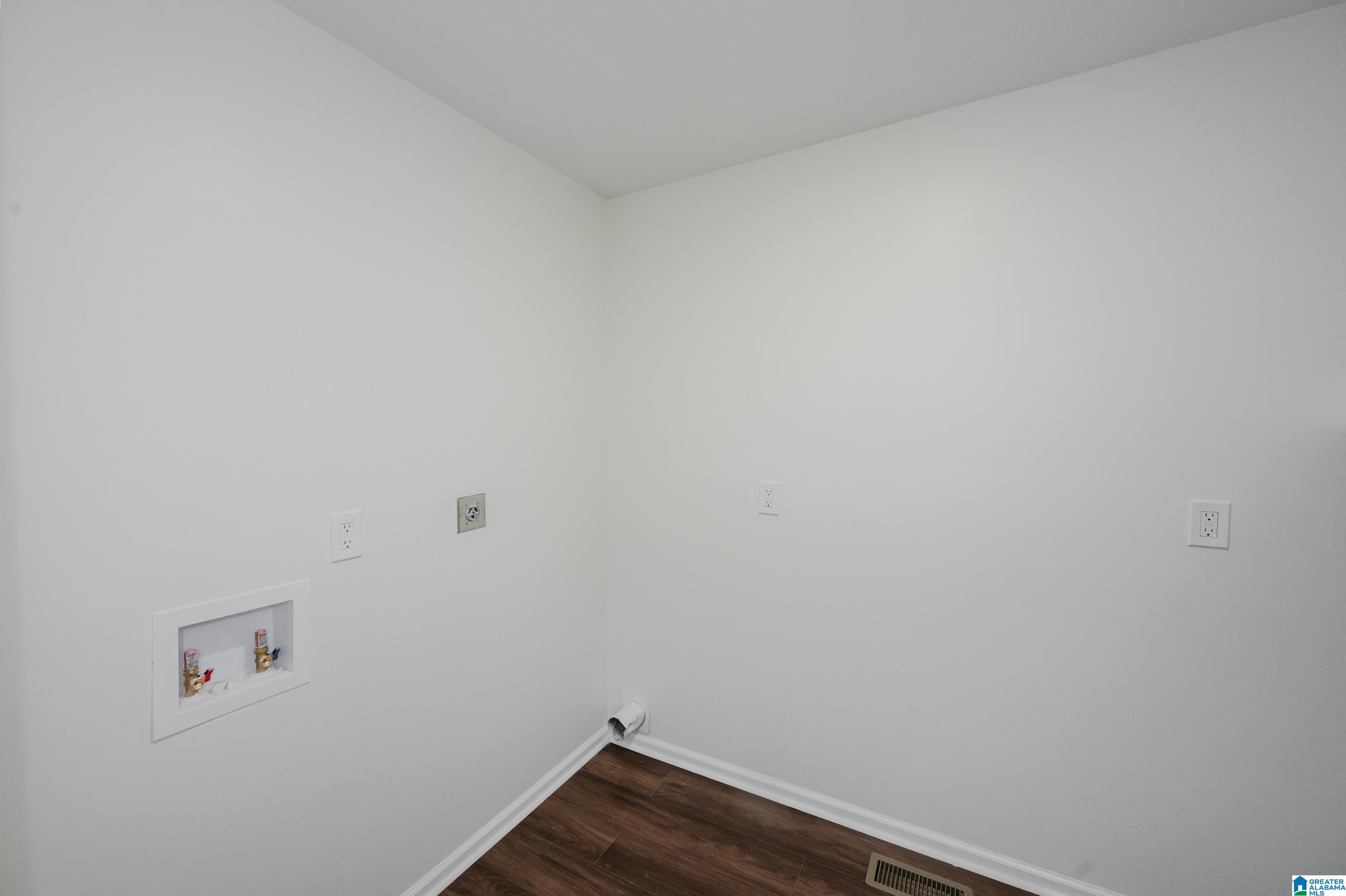 1676 Five Points Road Cleveland, AL 35049 - Photo 17 of 46