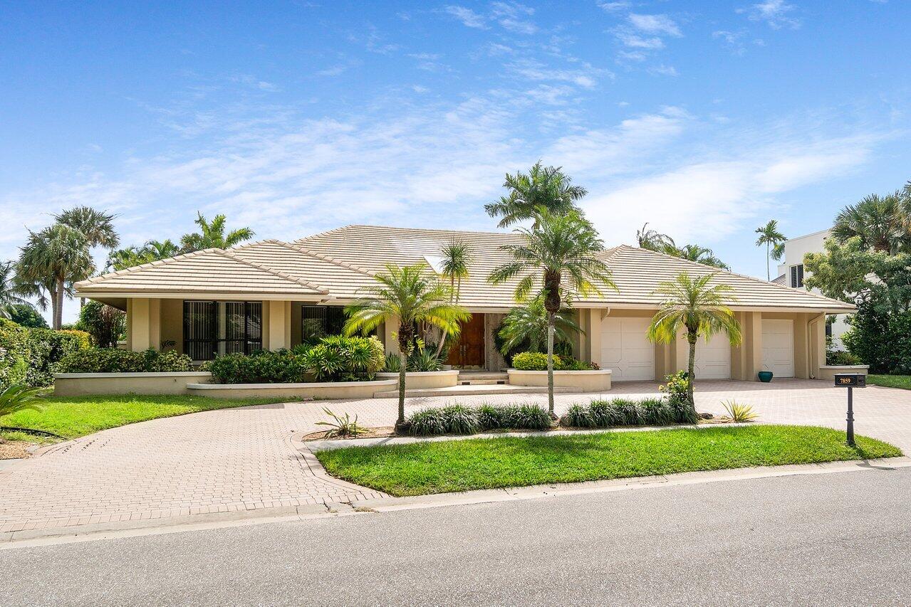 7859 Mandarin Drive Boca Raton, FL 33433 - Photo 3 of 29 003-7859MandarinDrive-BocaRaton-FL-33433