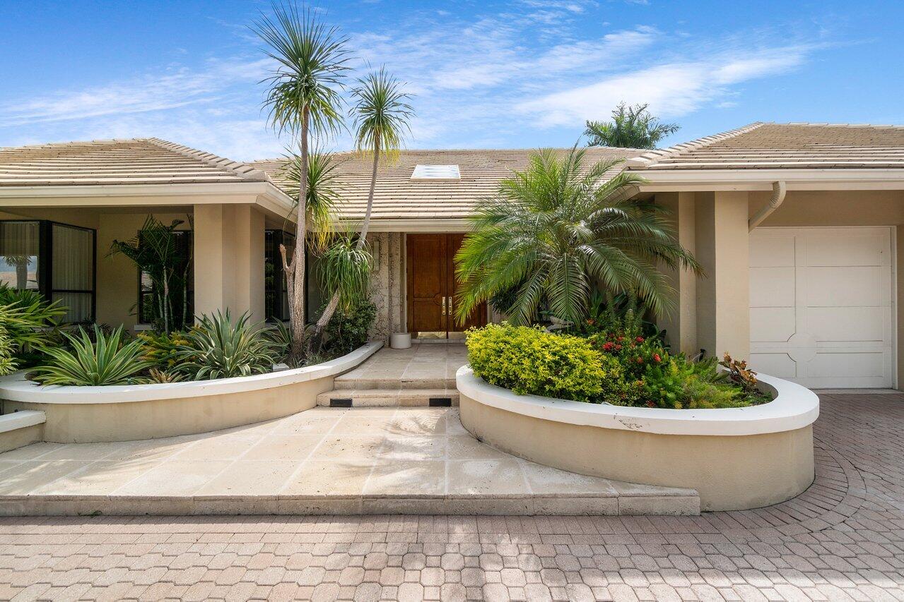 7859 Mandarin Drive Boca Raton, FL 33433 - Photo 4 of 29 004-7859MandarinDrive-BocaRaton-FL-33433