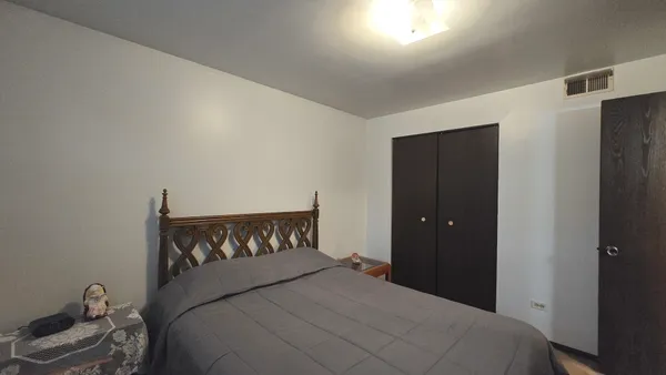 $184,900 | 6051 South Archer Avenue, Unit 3B, Chicago, IL 60638