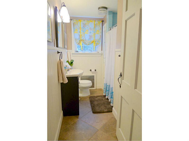 19 Anson Road Portland, ME 04102 - Photo 15 of 35 Bathroom.