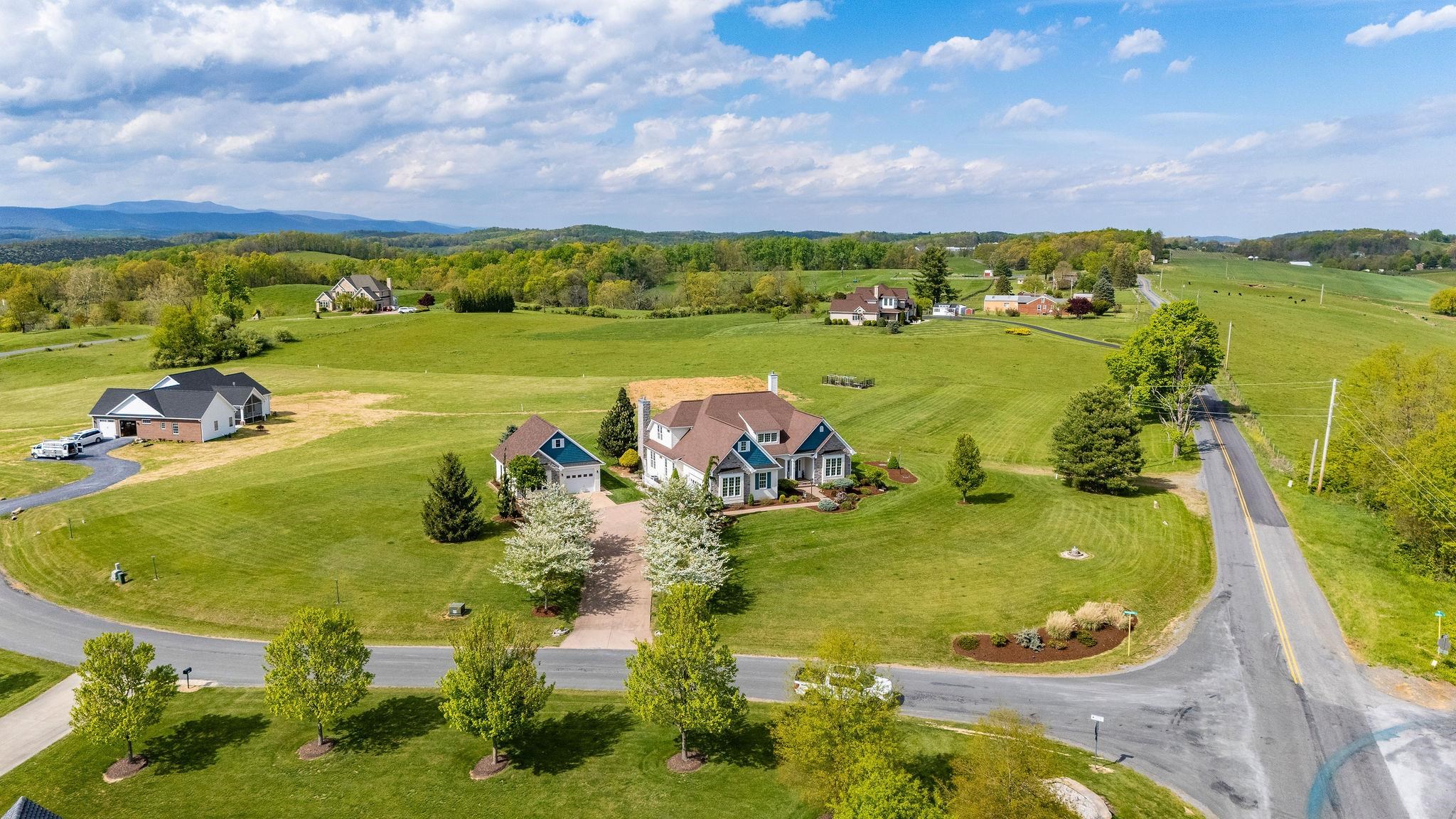 12 Ridgemore Drive Raphine, VA 24472 - Photo 73 of 75 an aerial view of a residential houses with outdoor space