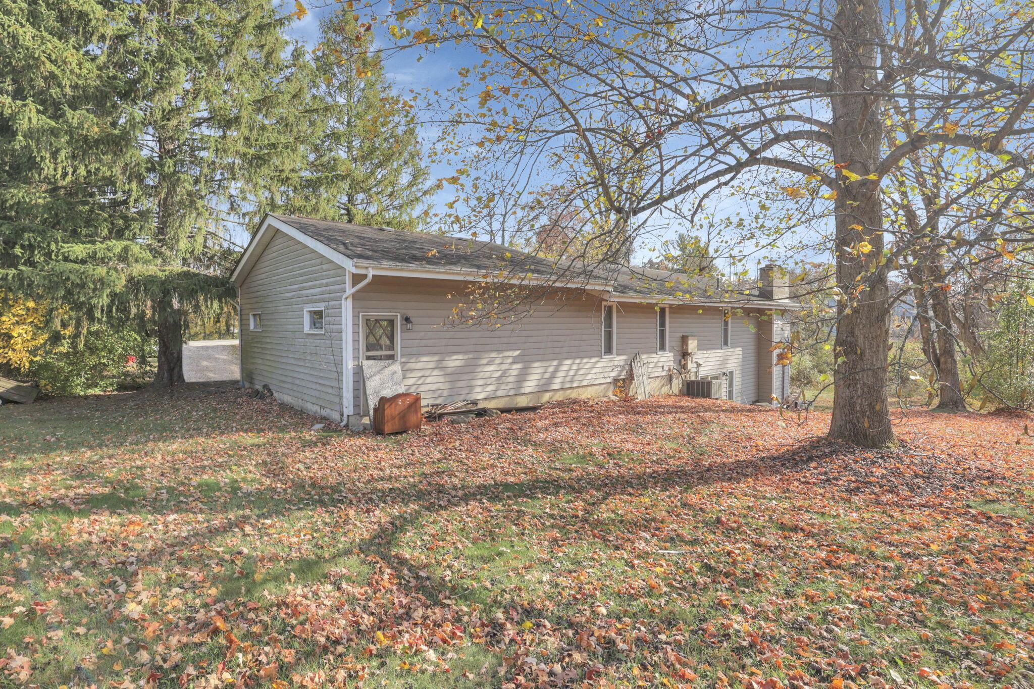 6346 Clark State Road Columbus, OH 43230 - Photo 30 of 42 49-web-or-mls-0N4A2914