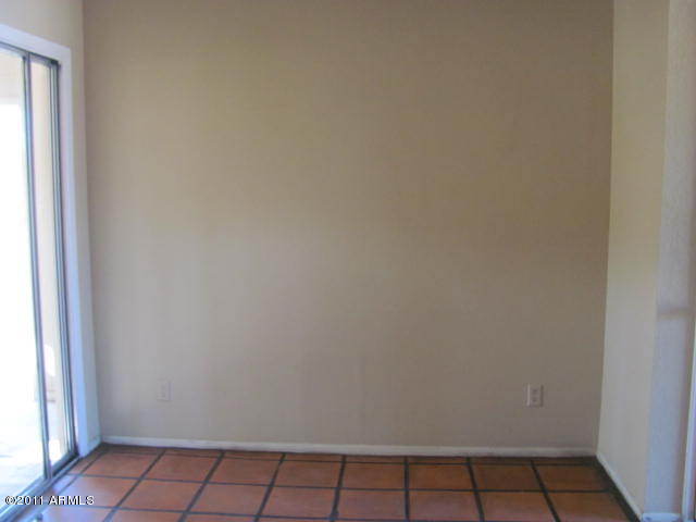 7539 West Cheery Lynn Road Phoenix, AZ 85033 - Photo 3 of 7 DINING ROOM