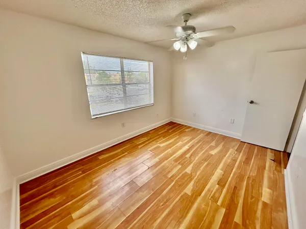$1,800 | 4314 Northwest 9th Avenue, Unit 42B, Deerfield Beach, FL 33064