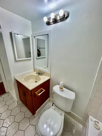 $1,800 | 4314 Northwest 9th Avenue, Unit 42B, Deerfield Beach, FL 33064