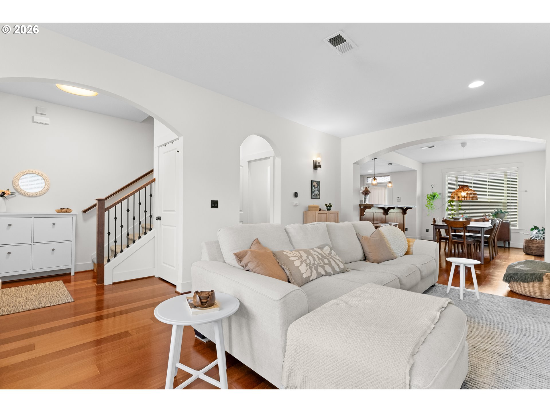 2825 Southeast 16th Avenue Portland, OR 97202 - Photo 7 of 33 Living Room