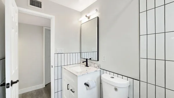 $2,750 | 1216 East Desert Park Lane, Phoenix, AZ 85020