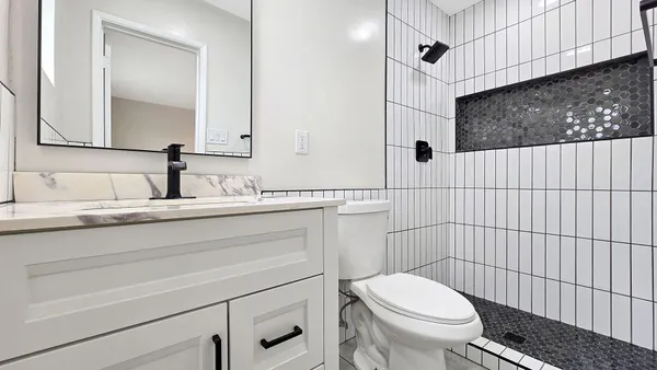 $2,750 | 1216 East Desert Park Lane, Phoenix, AZ 85020