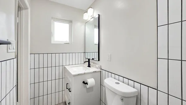 $2,750 | 1216 East Desert Park Lane, Phoenix, AZ 85020