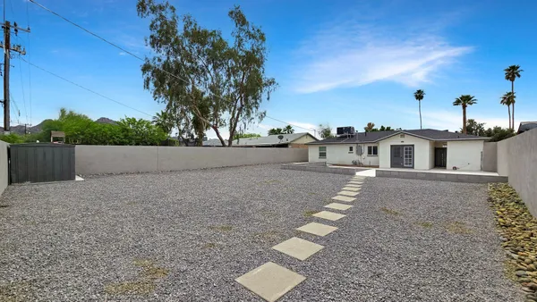 $2,750 | 1216 East Desert Park Lane, Phoenix, AZ 85020