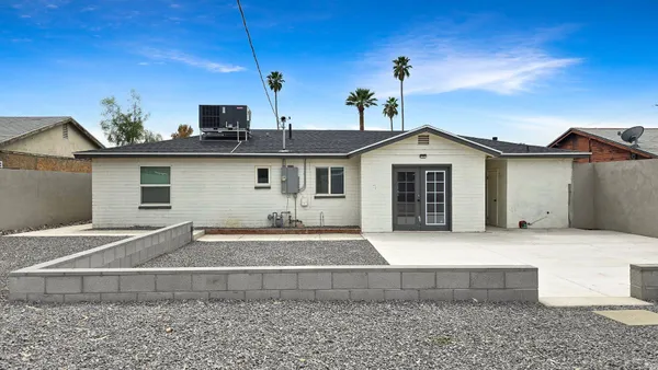 $2,750 | 1216 East Desert Park Lane, Phoenix, AZ 85020