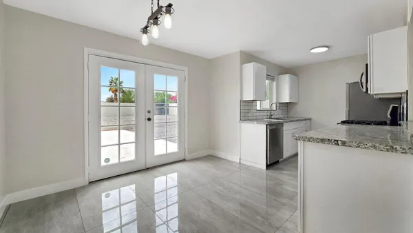 $2,750 | 1216 East Desert Park Lane, Phoenix, AZ 85020