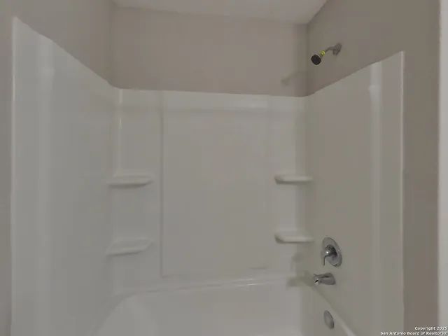 $1,739 | 1932 Bluethroat, New Braunfels, TX 78130