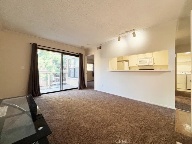 $2,000 | 10655 Lemon Avenue, Unit 3509, Rancho Cucamonga, CA 91737