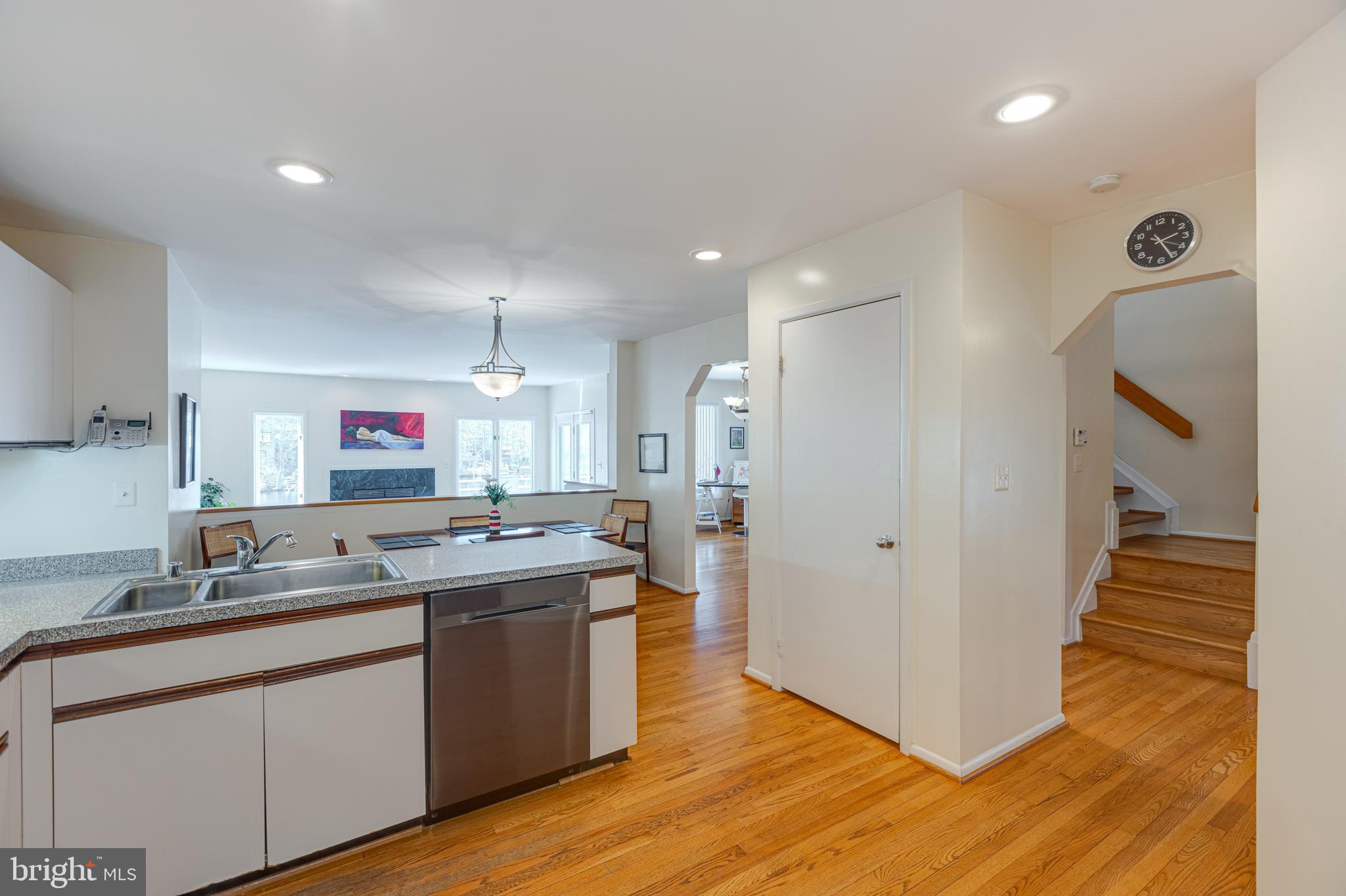 1973 Lakeport Way Reston, VA 20191 - Photo 12 of 69 Enjoy doing the dishes here! Pantry! Phew!