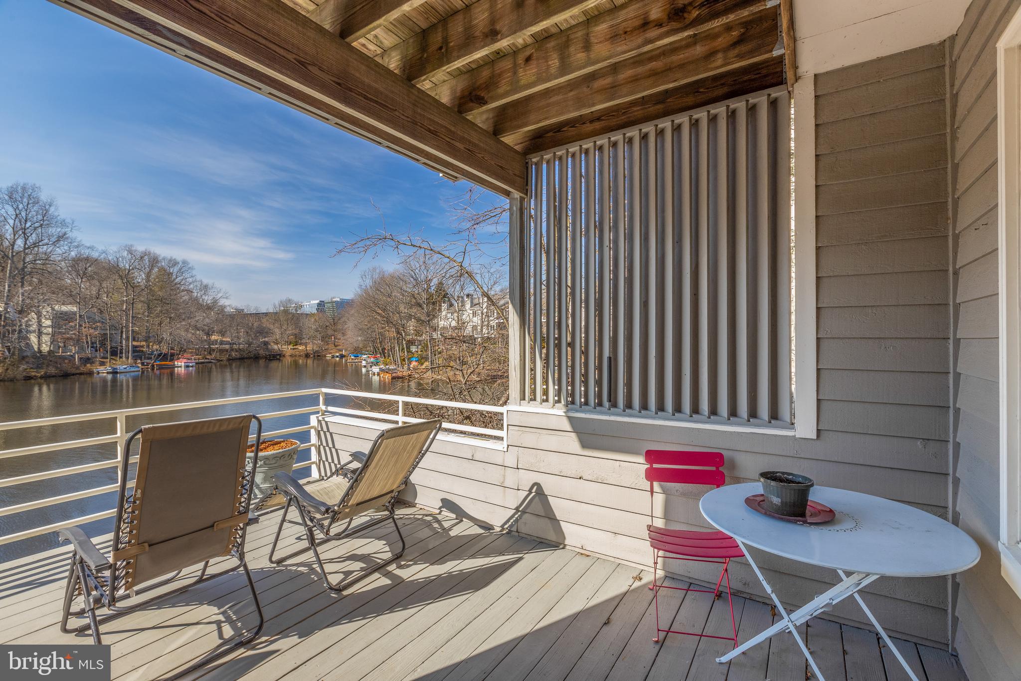 1973 Lakeport Way Reston, VA 20191 - Photo 26 of 69 Covered area for the shade lovers!