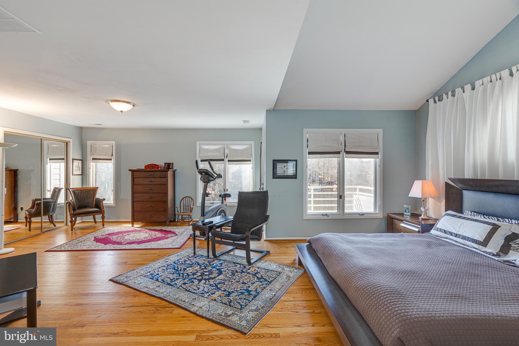 1973 Lakeport Way Reston, VA 20191 - Photo 35 of 69 Largest master bedroom on the water you will find!
