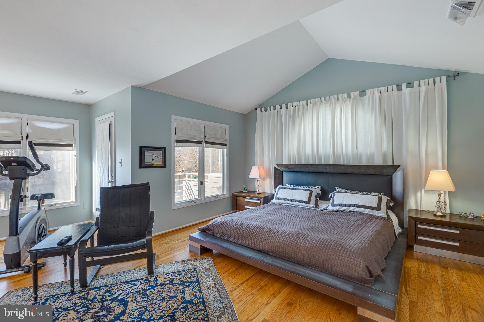 1973 Lakeport Way Reston, VA 20191 - Photo 37 of 69 Plenty of space for a king and other furniture...