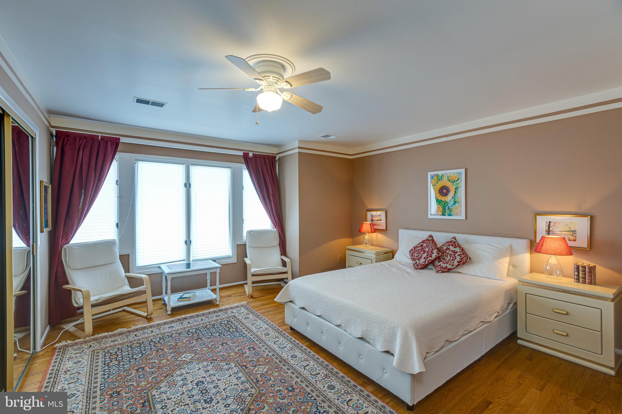 1973 Lakeport Way Reston, VA 20191 - Photo 45 of 69 Large guest bedroom...more light!