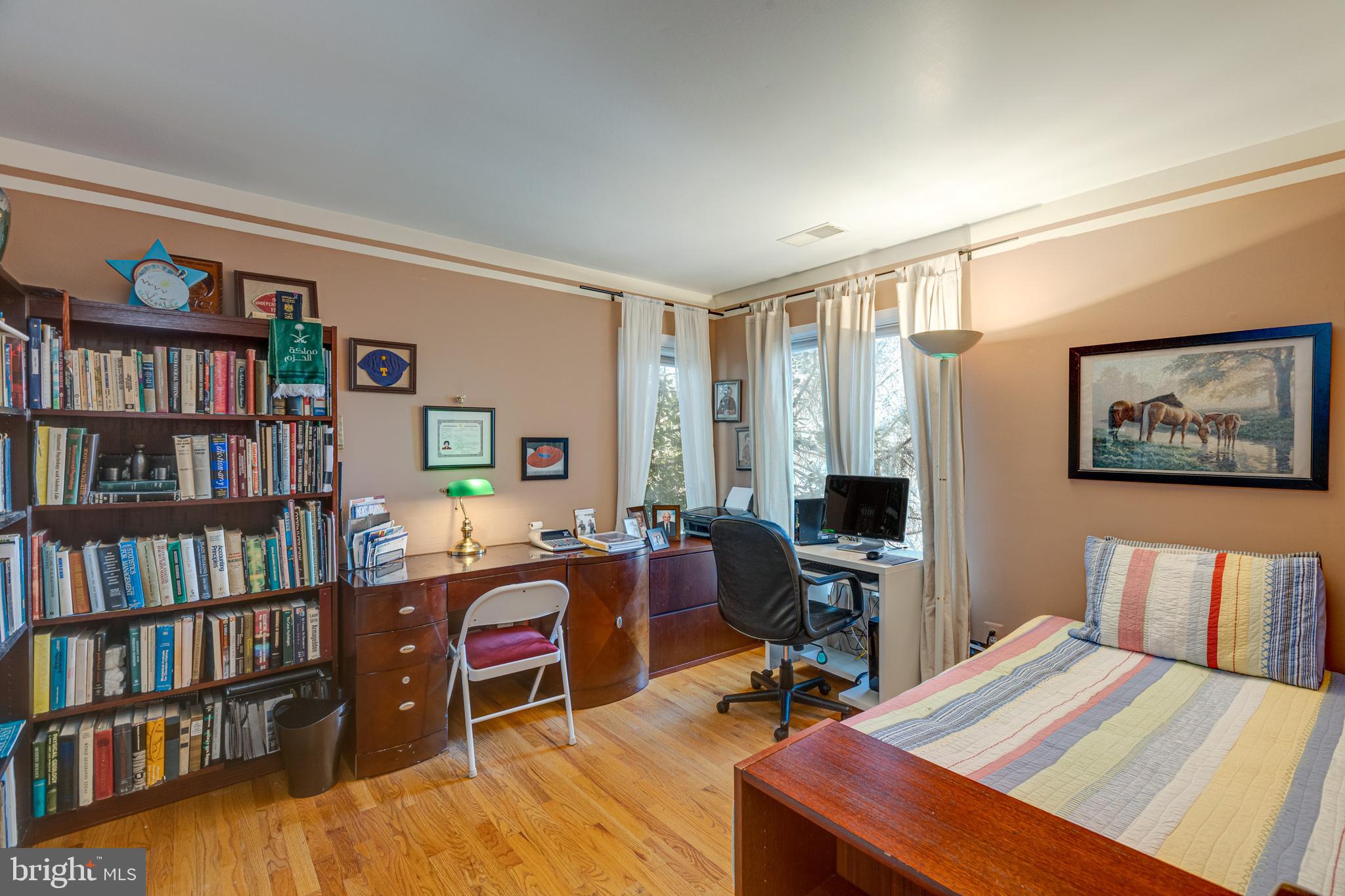 1973 Lakeport Way Reston, VA 20191 - Photo 46 of 69 Third bedroom!