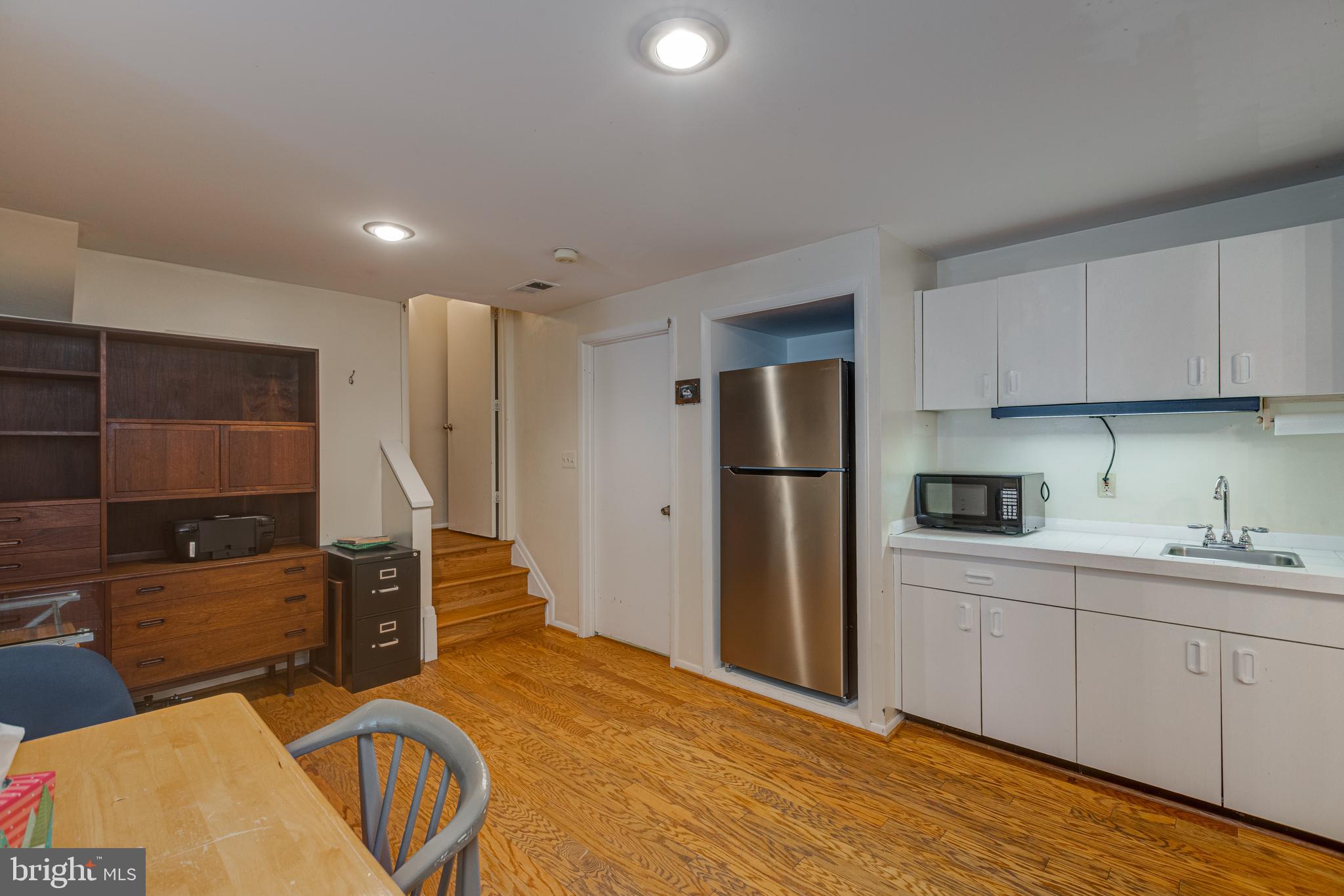 1973 Lakeport Way Reston, VA 20191 - Photo 50 of 69 Kitchenette and dining area