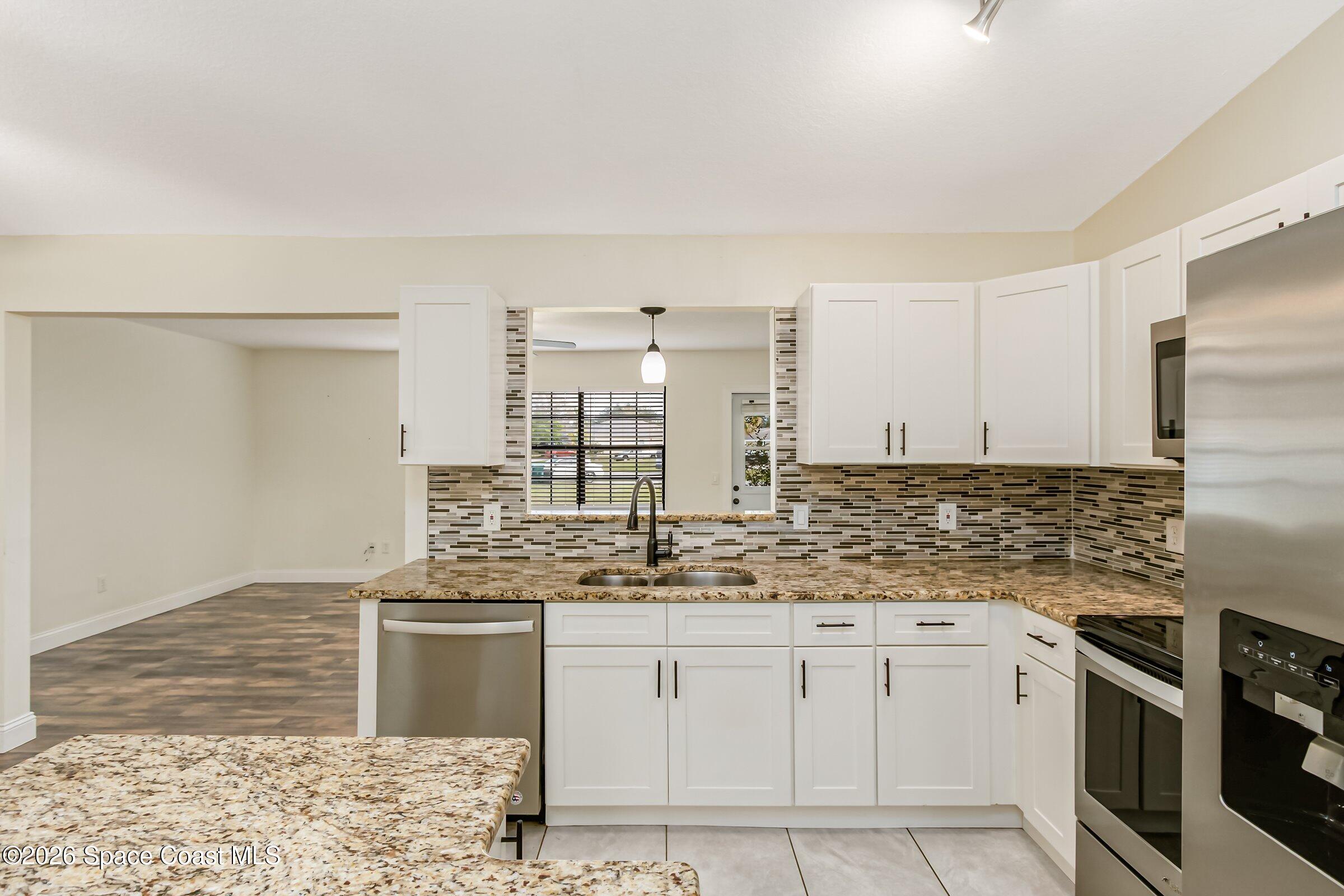 1121 Clearmont Street Sebastian, FL 32958 - Photo 7 of 61 20-1121-Clearmont-205