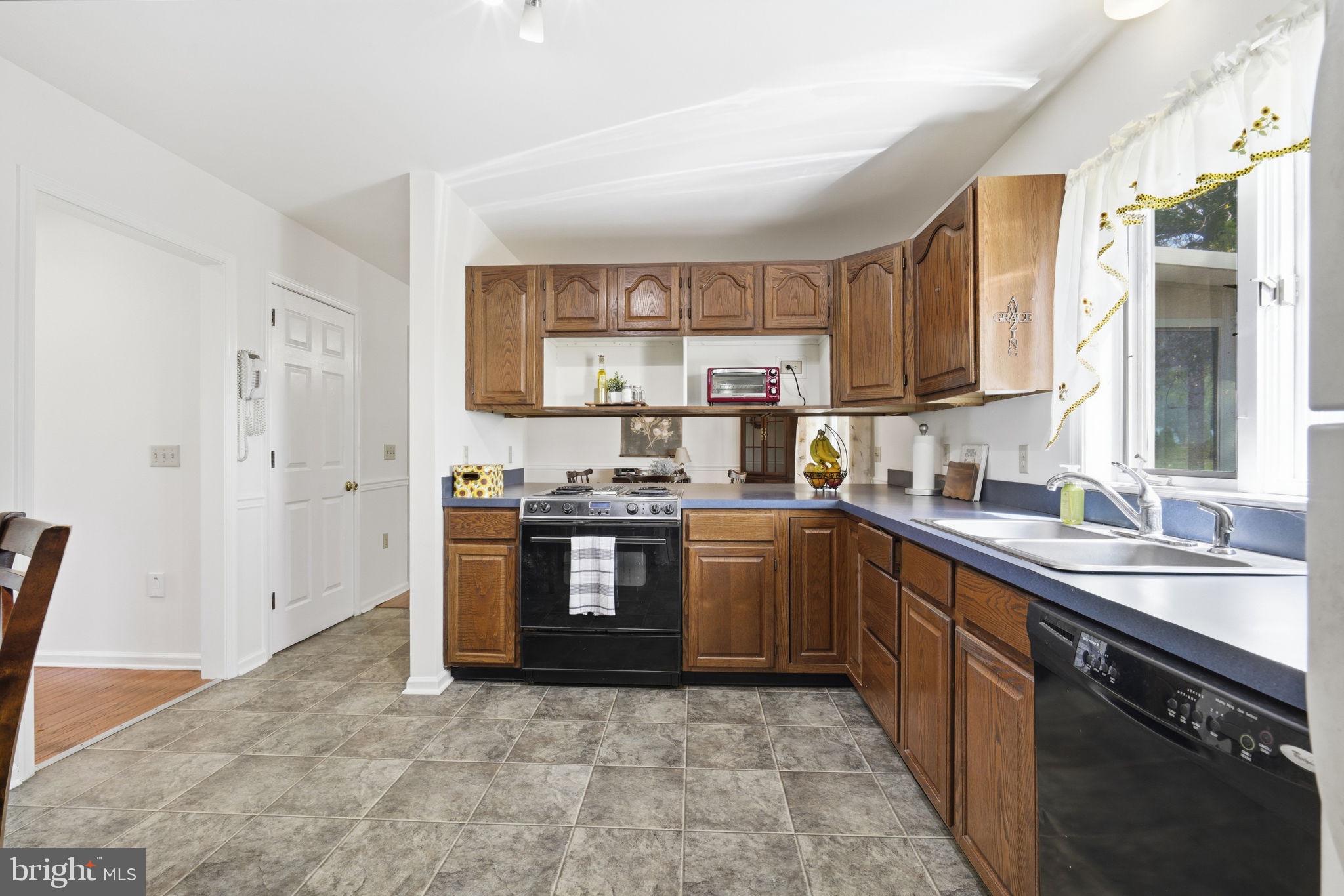 12089 Blacks Station Road Kennedyville, MD 21645 - Photo 7 of 39 Kitchen