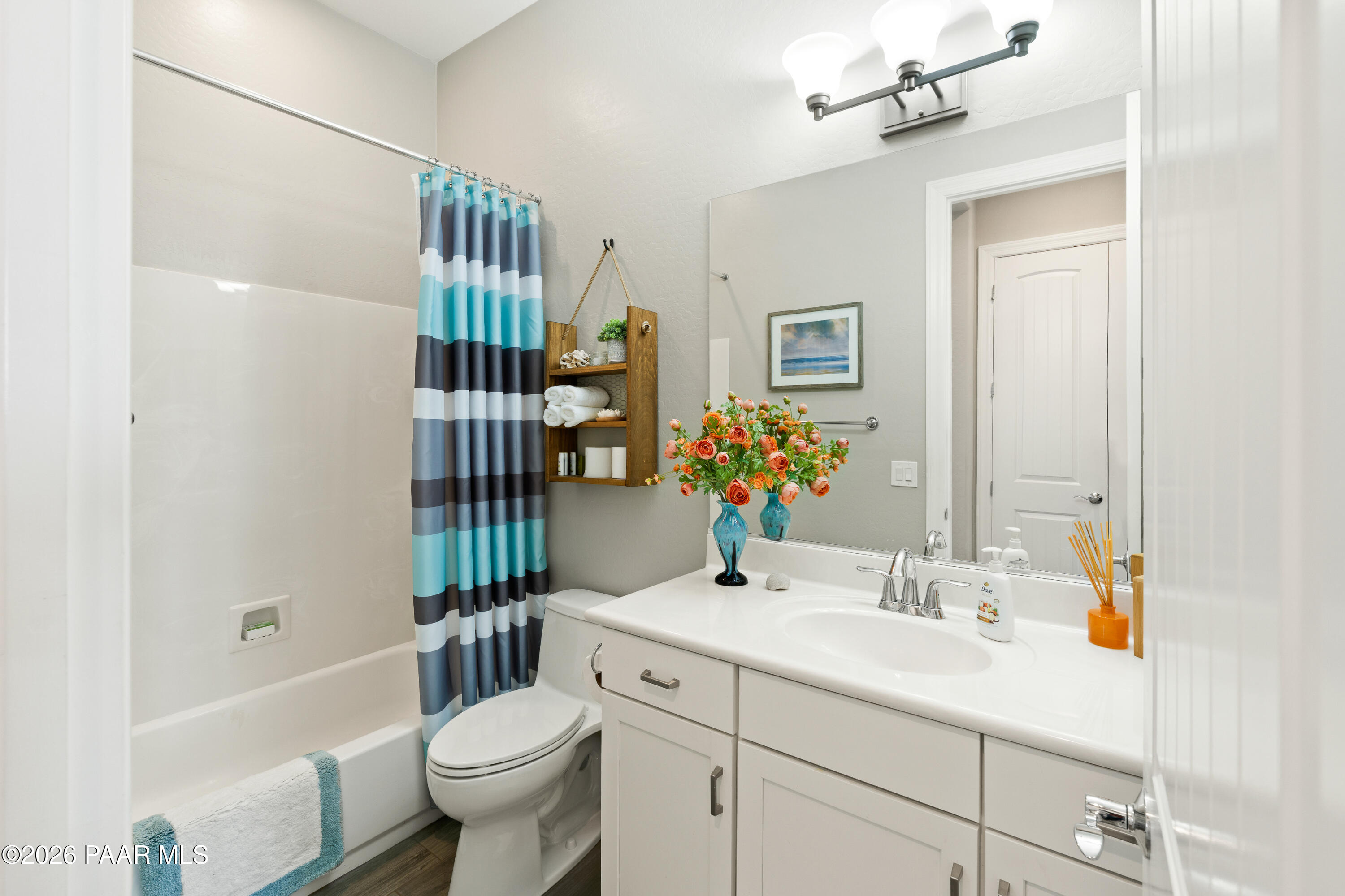 8001 North Sunset Ridge Prescott Valley, AZ 86315 - Photo 18 of 26 26-Bathroom