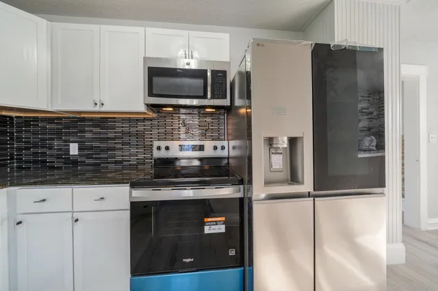 $325,000 | 1303 West Prospect Avenue, Appleton, WI 54914