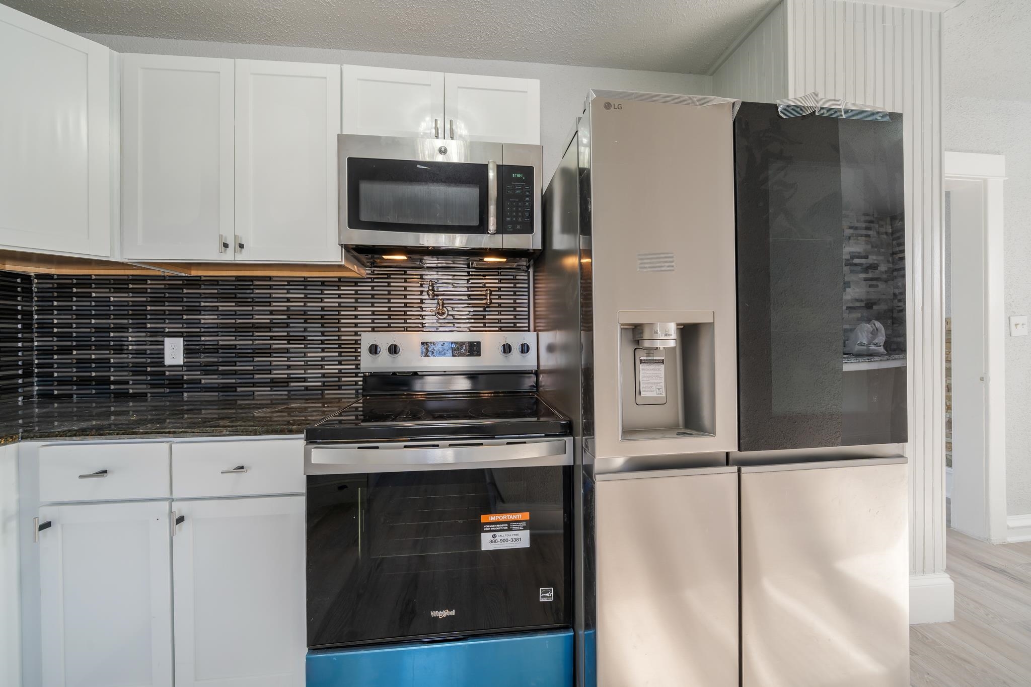 1303 West Prospect Avenue Appleton, WI 54914 - Photo 12 of 39