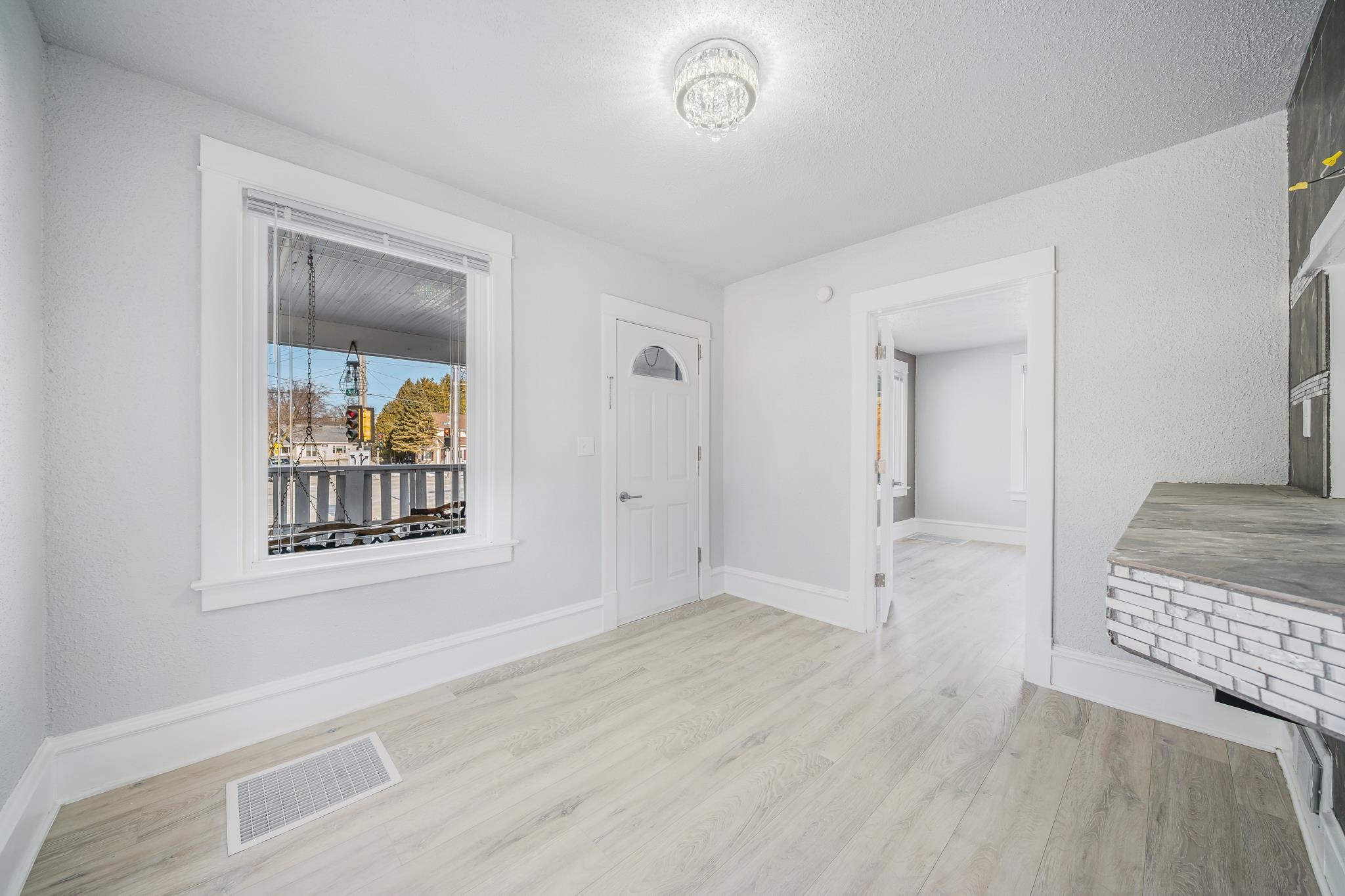 1303 West Prospect Avenue Appleton, WI 54914 - Photo 16 of 39