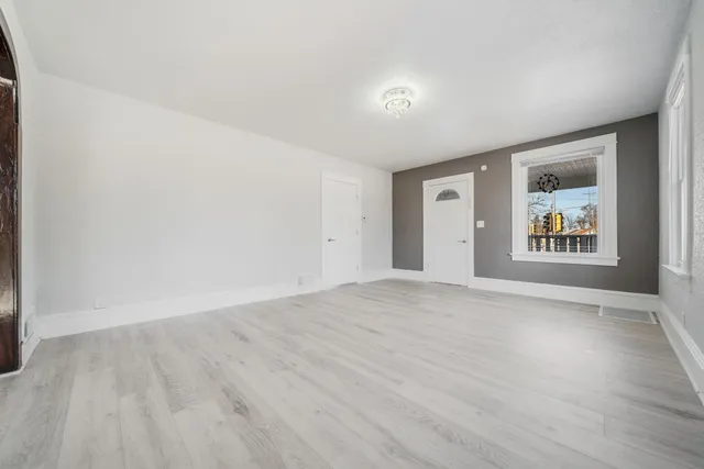 $325,000 | 1303 West Prospect Avenue, Appleton, WI 54914