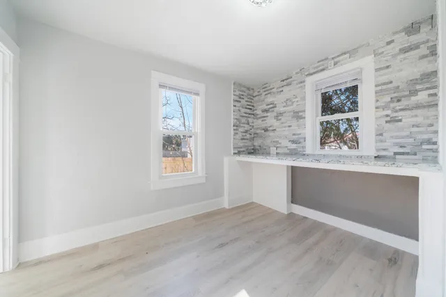 $325,000 | 1303 West Prospect Avenue, Appleton, WI 54914