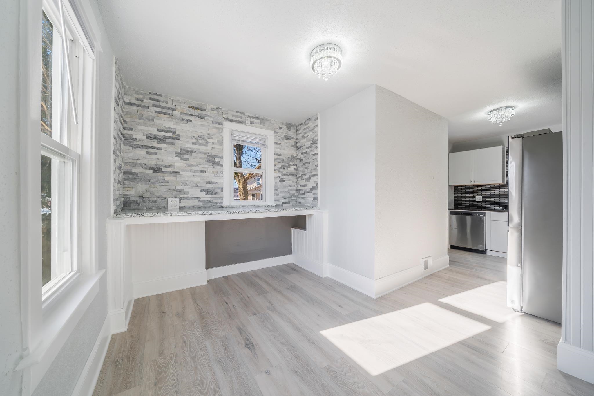 1303 West Prospect Avenue Appleton, WI 54914 - Photo 8 of 39