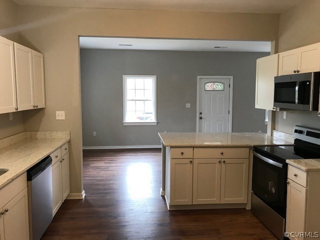 2449 Brauer Road Powhatan, VA 23139 - Photo 15 of 45 Gallery Image 15