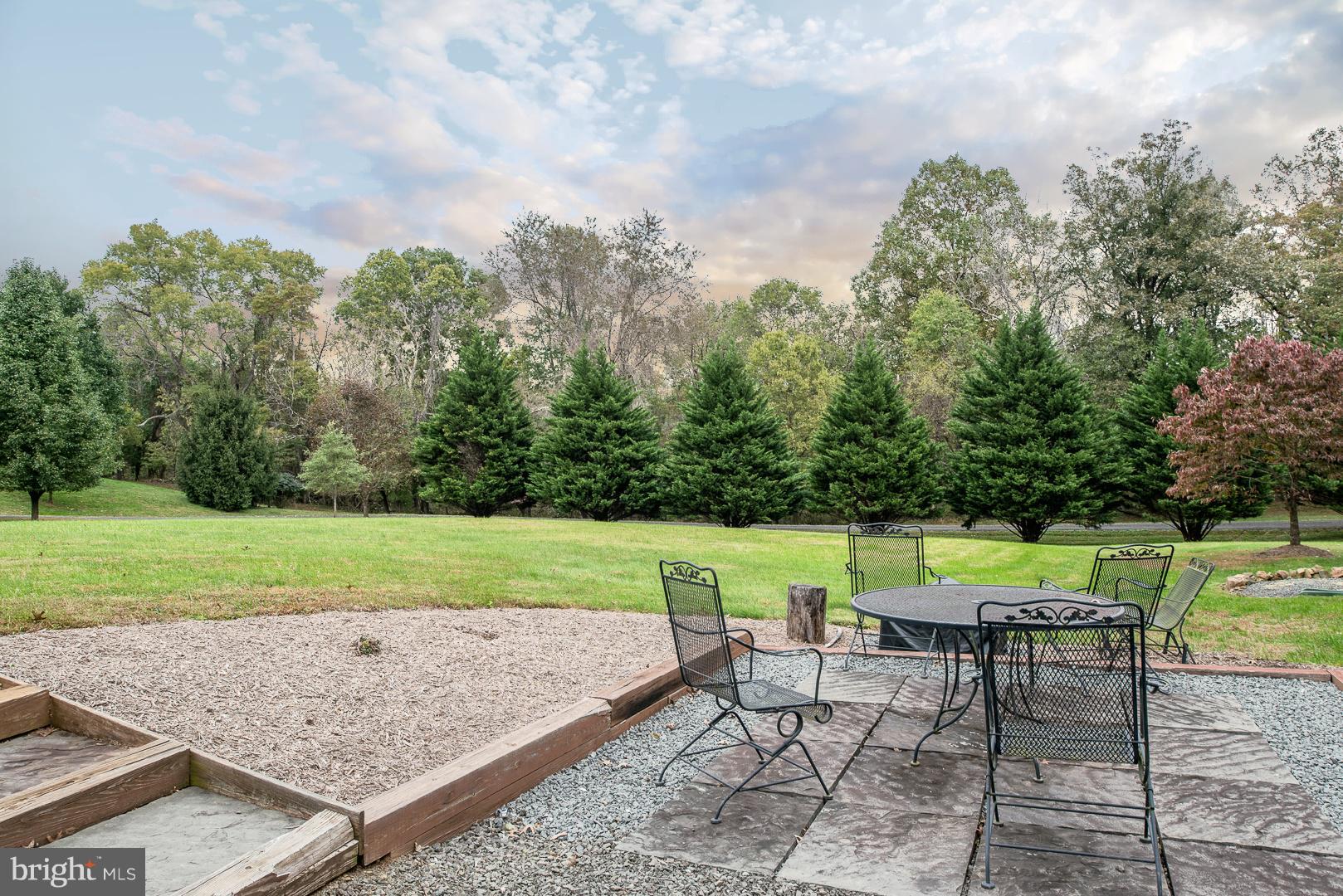 7466 Lower Waterloo Road Warrenton, VA 20186 - Photo 24 of 31 Rear patio