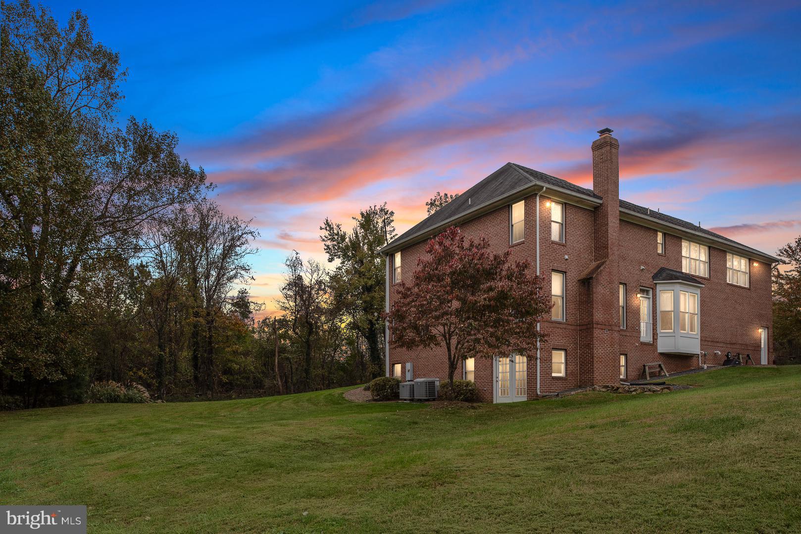 7466 Lower Waterloo Road Warrenton, VA 20186 - Photo 29 of 31 Side and rear exterior