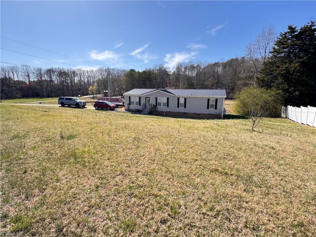 1249 Mountain Road Walnut Cove, NC 27052 - Photo 39 of 49 Gallery Image 39