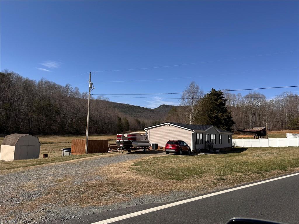 1249 Mountain Road Walnut Cove, NC 27052 - Photo 40 of 49 Gallery Image 40